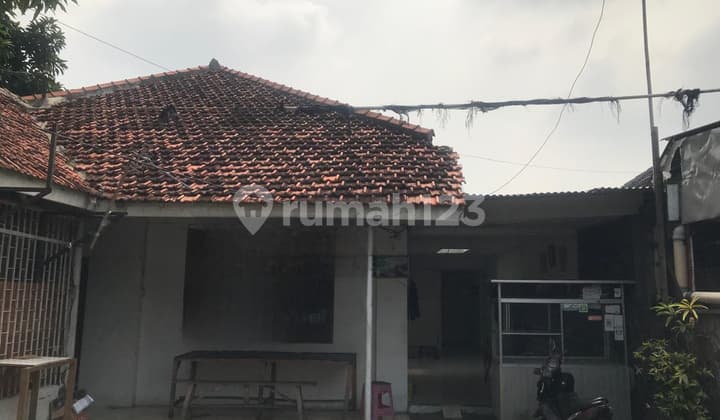 Rumah Lama Di Otista Cocok Untuk Kantor Atau Usaha
