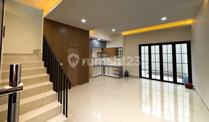 Rumah Baru Dalam Komplek 5 Menit Ke Bintaro Exchance