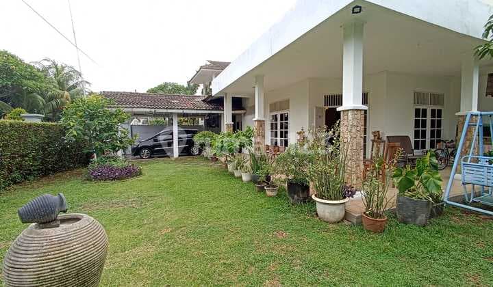 Rumah Hook Luas Siap Huni Dalam Komplek Terbaik di Cinere