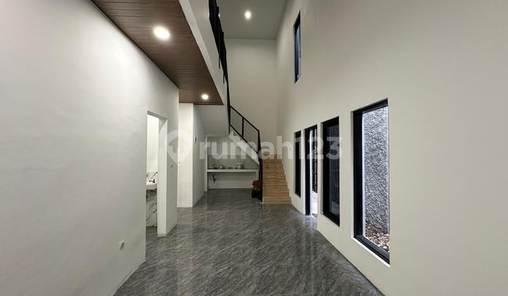 Rumah Baru Modern 2 Lantai Dalam Komplek Dekat Akses Tol Brigif