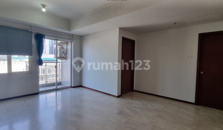 Disewakan - Apartemen 2 Kamar Luas di Royal Mediterania Garden Residence, Tanjung Duren