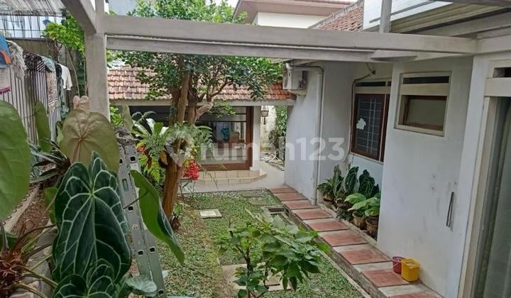 Dijual Rumah Asri Dan Nyaman Di Jalan Tubagus Ismail