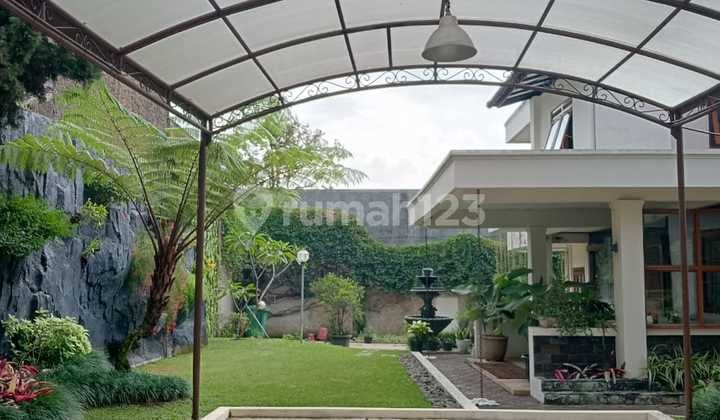 Rumah Mewah Gegerkalong Bandung Turun Harga Drastis! Adem & Siap Huni