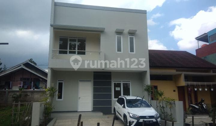Jual Rumah 2 Lantai Sayap Setiabudi Bandung Utara - SHM IMB Lengkap, Udara Sejuk, Harga 1,15 M Nego