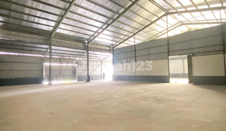 For Rent Cibubur Warehouse, Excellent and Strategic Location, Easy Access, Container-Friendly, Toll Access. For Rent Cibubur Warehouse, Excellent and Strategic Location, Easy Access, Container-Friendly, Toll Access.