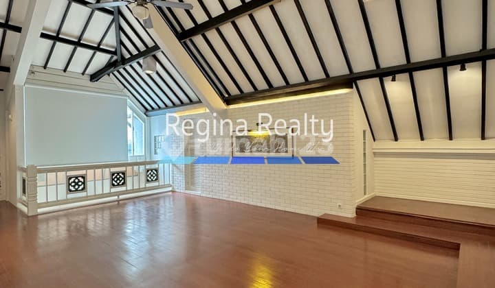 Disewakan Rumah Pondok Indah Jakarta Selatan
