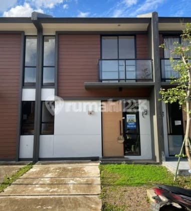 For Rent House in CENDANA PEAK Karawaci Ready to Occupy