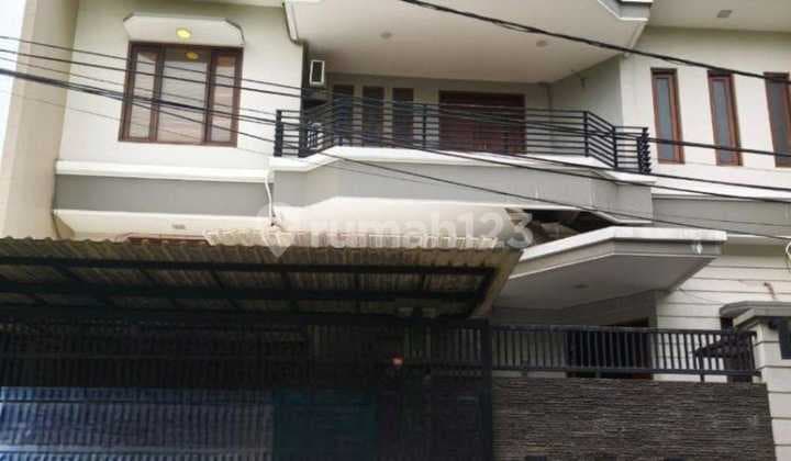 Rumah 3 Lantai Bagus Ada Swimming Pool SHM Sunter, Jakarta Utara