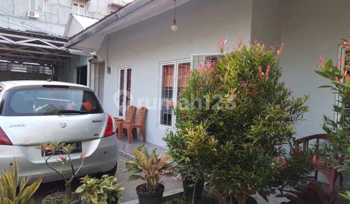 Bintaro 9. Rumah- Ruang Usaha. Cocok Untuk Usaha Atau Sekolah.