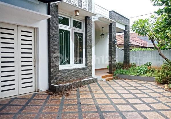 Dijual Rumah Siap Huni di Perikani Raya, Cipinang Jakarta Timur