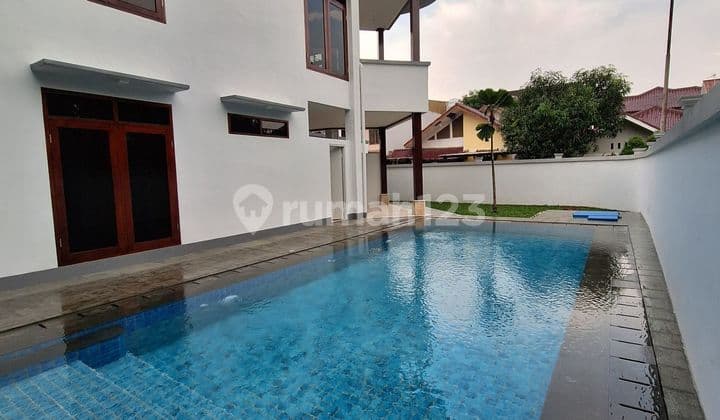 Rumah Depan Taman Vila Cinere Mas