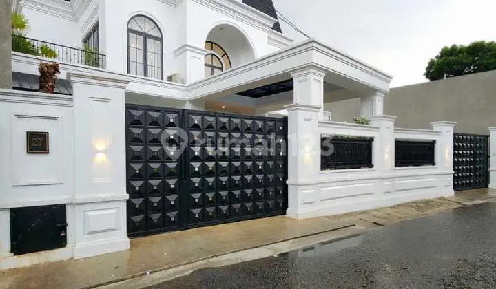 Brand New Luxury di Kebayoran Lama Jakarta Selatan