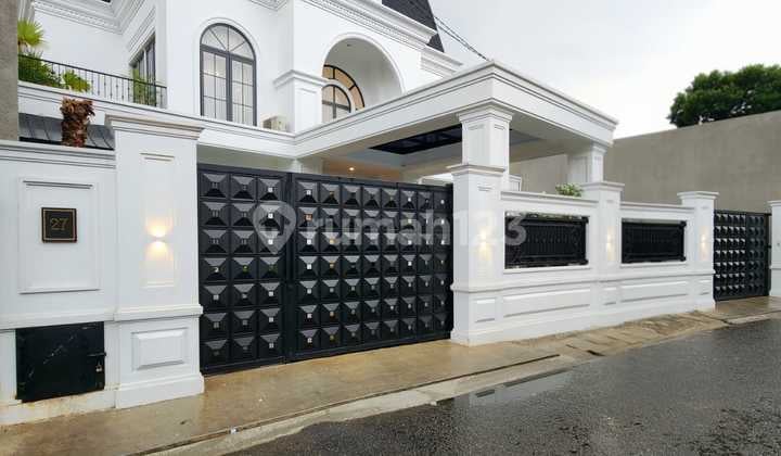 Brand New Luxury in Kebayoran Lama, South Jakarta