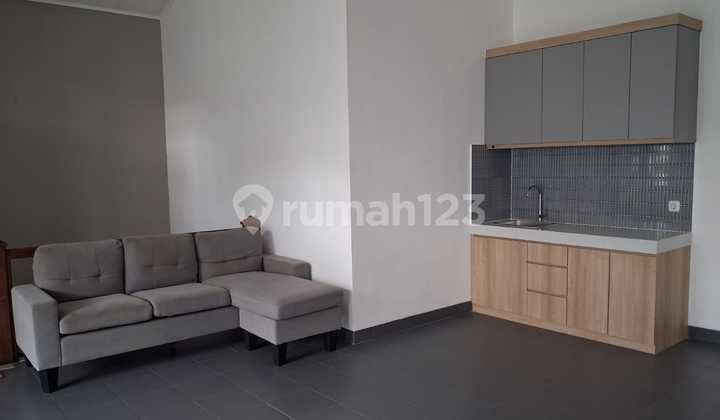 Rumah Luas Cilandak 4+1 KT Lingkungan Nyaman Jakarta Selatan
