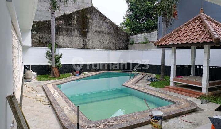 Rumah Cantik Baru Untuk Hunian / Kantor Di Cipete Jakarta Selatan