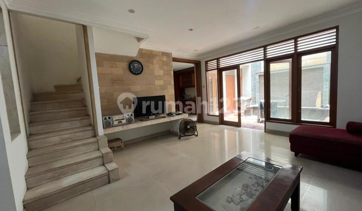 Rumah Dijualyoran Baru Jakarta Selatan