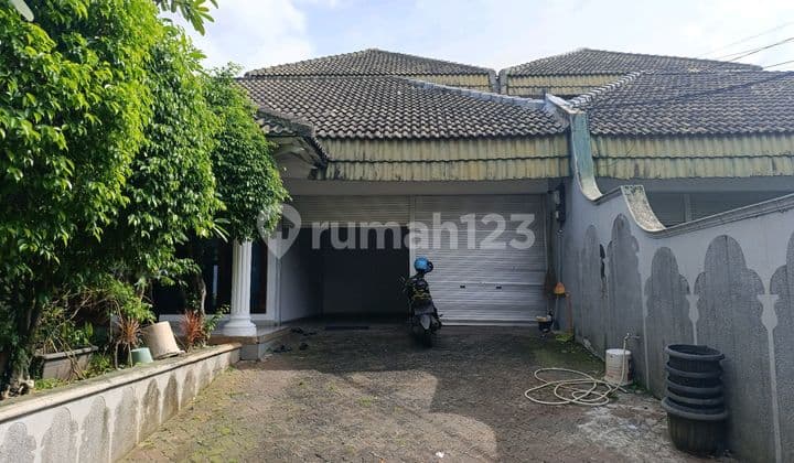 Rumah Cocok untuk Kantor atau Tinggal Bagus Rapih di Kemang