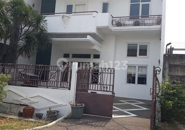 Rumah Bagus Di Taman Palem Lestari Cengkareng Jakarta Barat