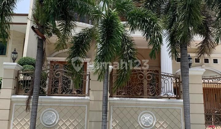 2-Storey House Green Garden Kedoya West Jakarta