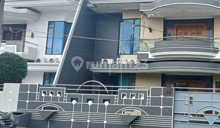 2-Storey House Green Garden Kedoya West Jakarta