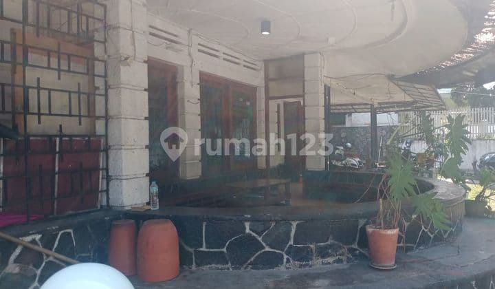 Rumah Jl. Supratman Dekat Gedung Sate