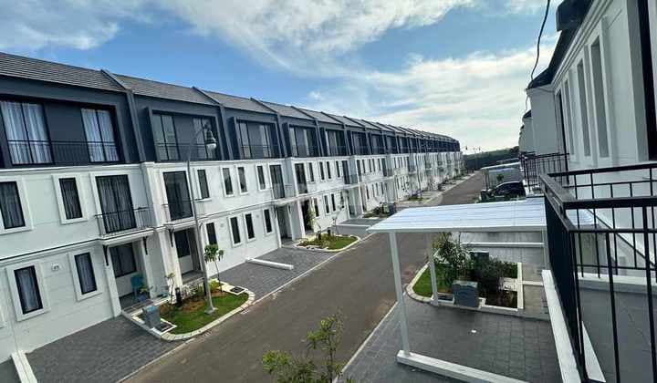 Dijual Rumah Gaya Eropa Klasik Siap Huni Fasilitas Lengkap