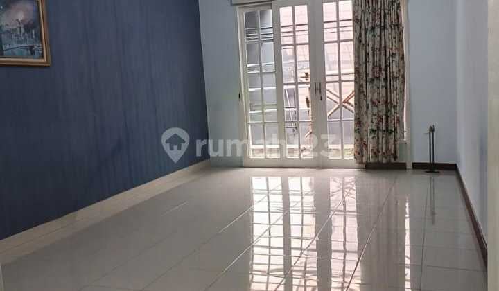 Rumah 2 Lantai, 3 Kamar Tidur Boulevard Legenda Wisata