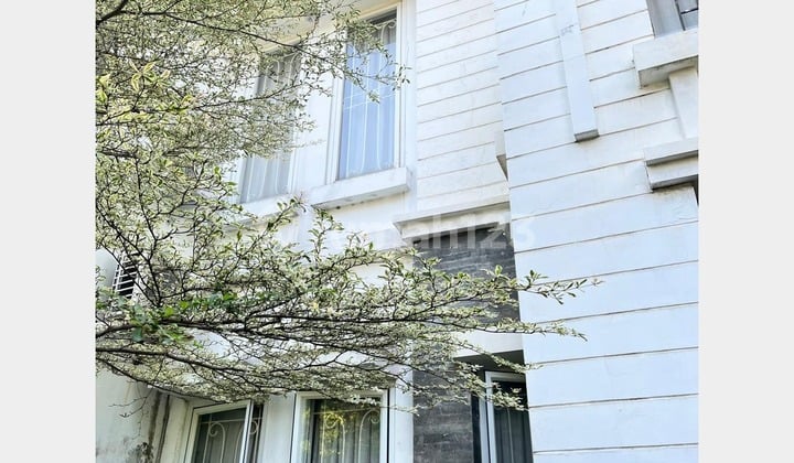 RUMAH 3 KAMAR TIDUR BEBAS BANJIR LEGENDA WISATA CIBUBUR