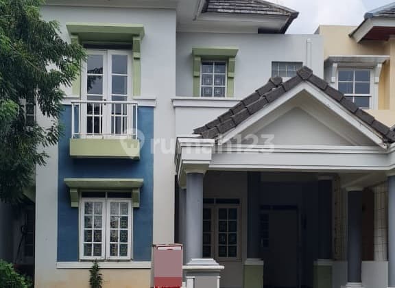 RUMAH 2 LANTAI RAPI BISA NEGO KOTA WISATA