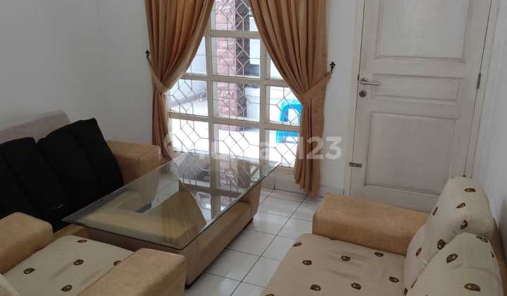 Dijual Rumah Kencana Loka Pinggir Jalan Utama, Dijual Dg Hrg Kavling, Siap Huni, Cocok untuk Usaha, Dekat Dg Bbrp Sekolah.