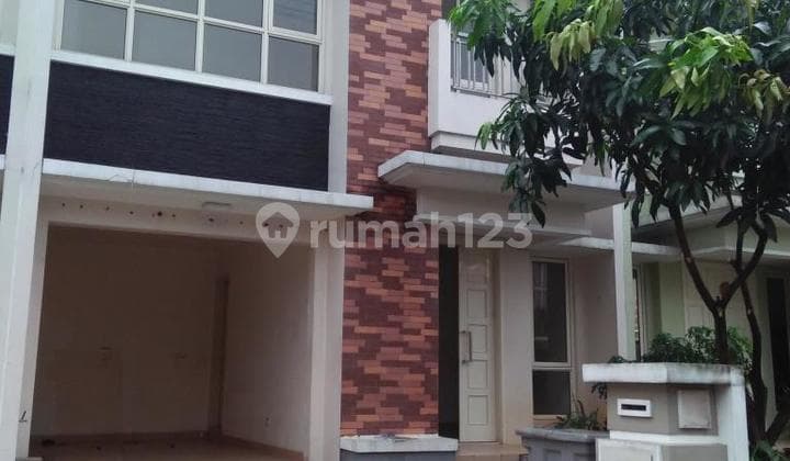 Siap Huni, Asri, Lokasi di Scientia Garden , Ada Fas Sportclub Didalam Cluster, Semi Furnish