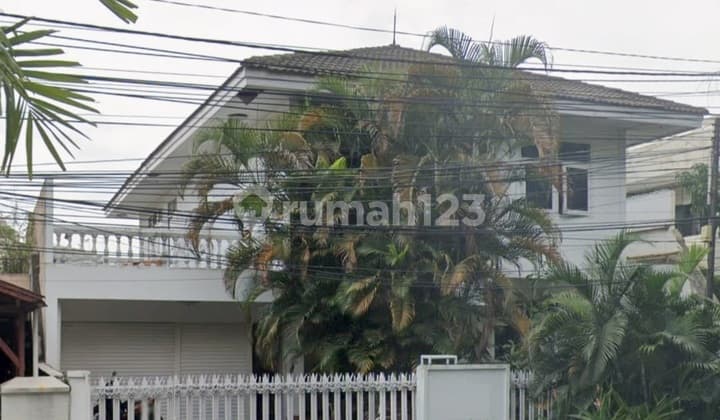 Dijual rumah di Pulomas, Jkt, Dijual Dg Hrg Njop, Depan Jalan Boulevard, Jalan Lebar, Lingkungan Nyaman, , Dkt Shopping Mall, Omn Hospital,jakarta Int Equestrian Park