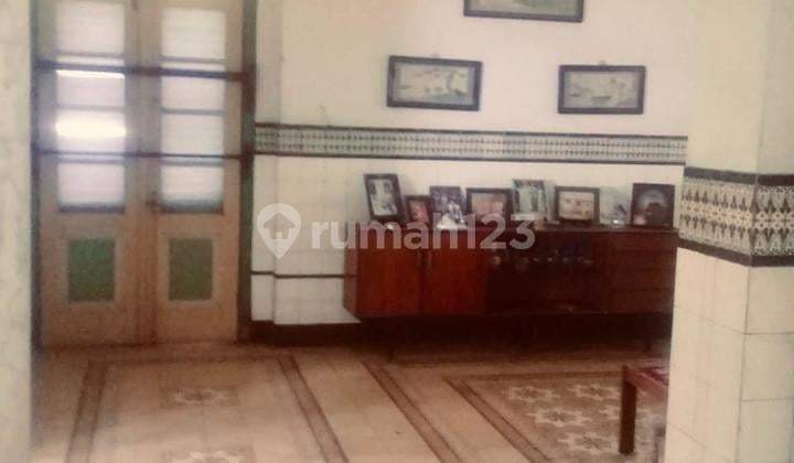 Dijual Rumah Heritage di Semarang, Dijalan Raya Dr Cipto , Cocok untuk Restoran, Hotel, Cafe, Toko Barang Antik, Homestay, Penginapan Dll