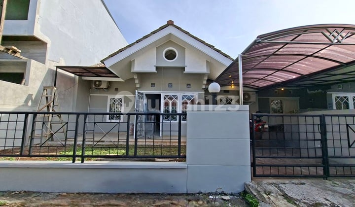 Rumah Rapii..Di Kencana Loka Dkt Dg Sekolah Cikal Harapan, Stella Maris, Saint John, Dkt Stasiun dan Pasmod, Kt.3+1, Km.1+1, Ac 2, Water Heater, Canopy