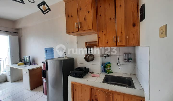 Dijual Apartemen Sky View, di Bsd, Sangat Murah Apartemen 2 BR, Furnish, Dinding Wallpaper, Apartemen Sdh Full.