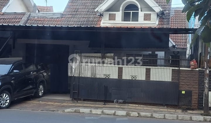 Dijual Rumah Kencana Loka Pinggir Jalan Utama, Siap Huni, Cocok untuk Usaha, Dekat Dg Bbrp Sekolah