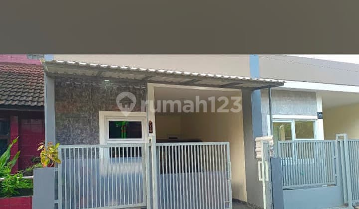 Fast House in Taman Cibaduyut Indah, Bandung City