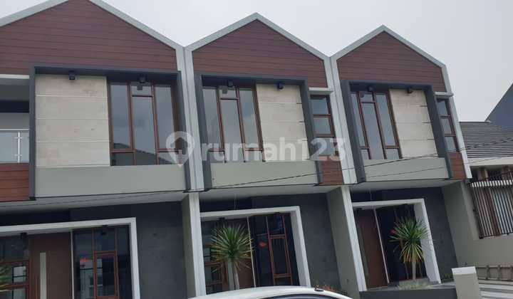 Rumah Modern Minimalis Lokasi Premium Di Mekarwangi