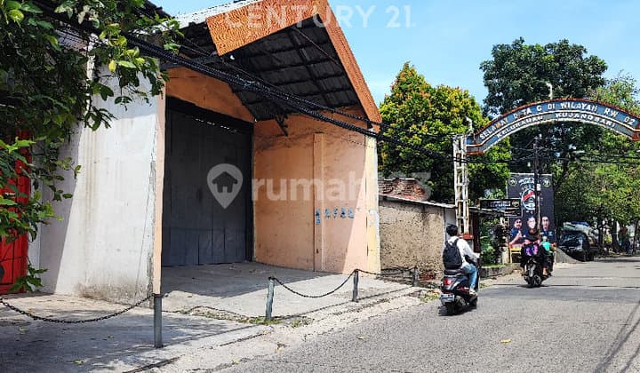 Gudang Siap Pakai Di Sayap Terusan Buah Batu Kota Bandung
