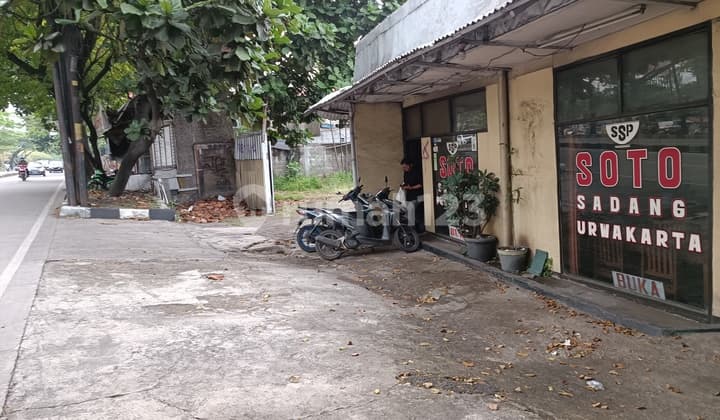 Rumah dan Tanah disewakan di Soekarno Hatta Mainroad