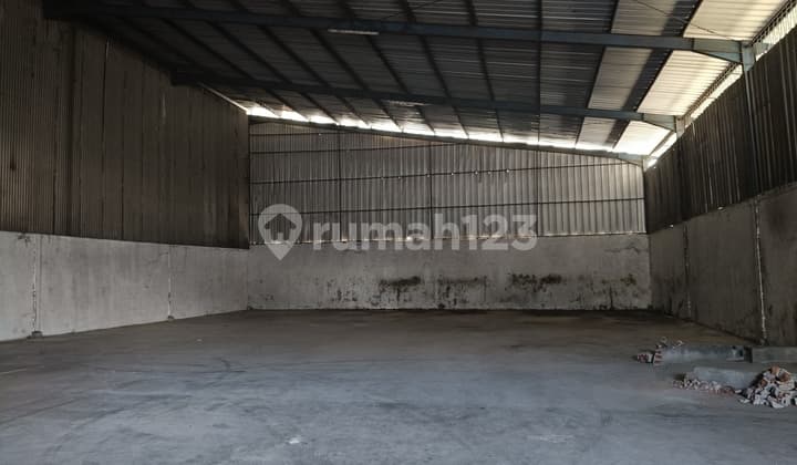 Gudang Lok Moh Toha, Akses Container, Ada Kantor & Toilet