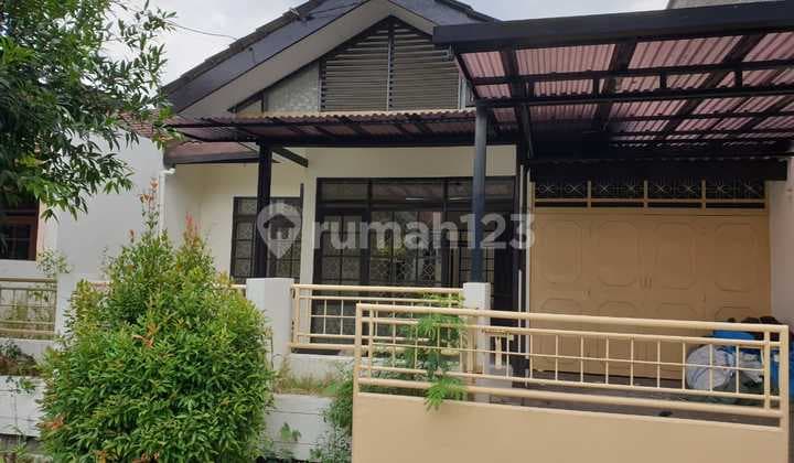 Rumah di Taman Holis Indah Siap Huni Lokasi Nyaman