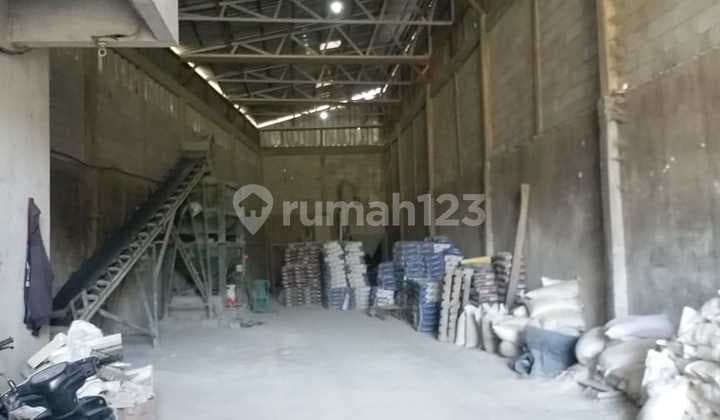 Gudang Lux Jalan Raya Laswi, Baleendah