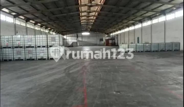 Sewa Gudang Raksasa Moh Toha Bandung 5000M², Akses Kontainer 40 Feet