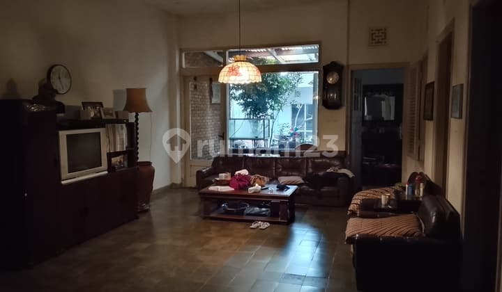 Heritage House on Lombok Street, Central Bandung, Elite & Strategic Area