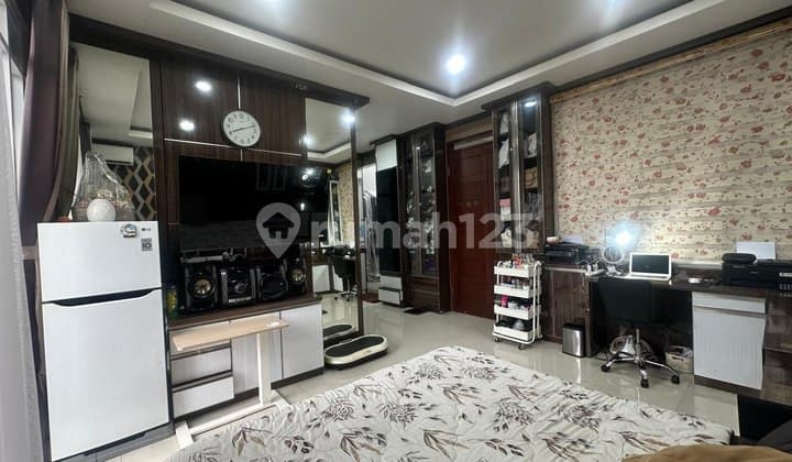 Rumah Mewah 3 Lantai Ciwaruga, Konstruksi 10 Lantai + Ruang Karaoke