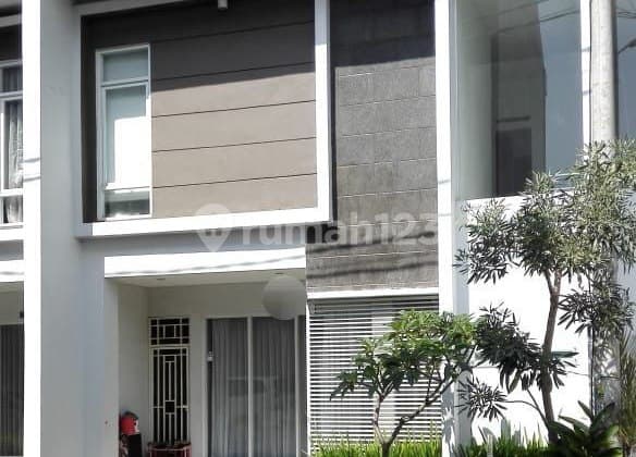 Rumah 2 Lantai Nuansa Indah Buahbatu, 3 Menit ke Tol & Transmart