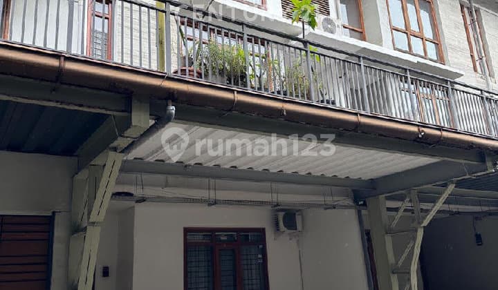 Townhouse 3 LT Istana Regency ,Pasteur Bandung