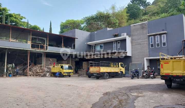 Ruang Usaha Dan Gudang Strategis Di Daerah Cimahi