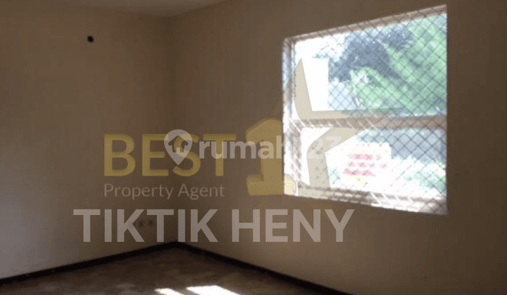 Affordable Luxurious 2-Story House in Tubagus Ismail, Bandung